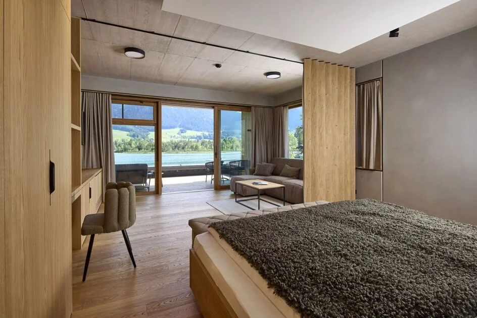 mit seeblick aufwachen csimon hausberger das walchsee aktivresort refugium das walchsee lakeside