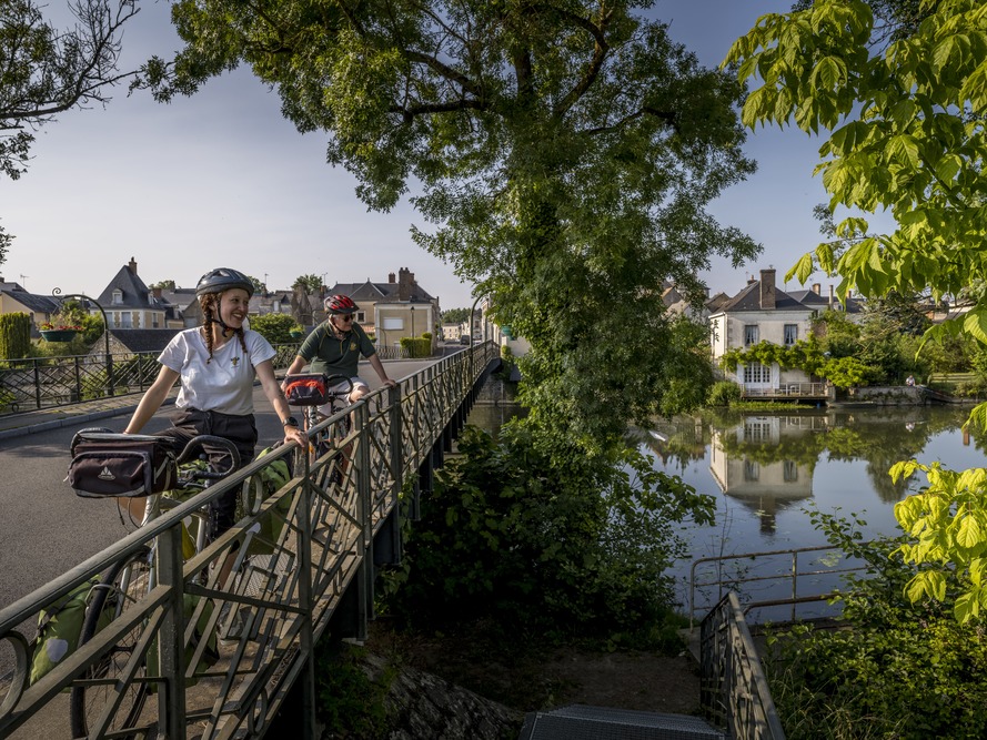 Wandelen en fietsen in Frankrijk | De mooiste routes voor het hele gezin 4 Fietsen Vallee du Loir ©D Darrault