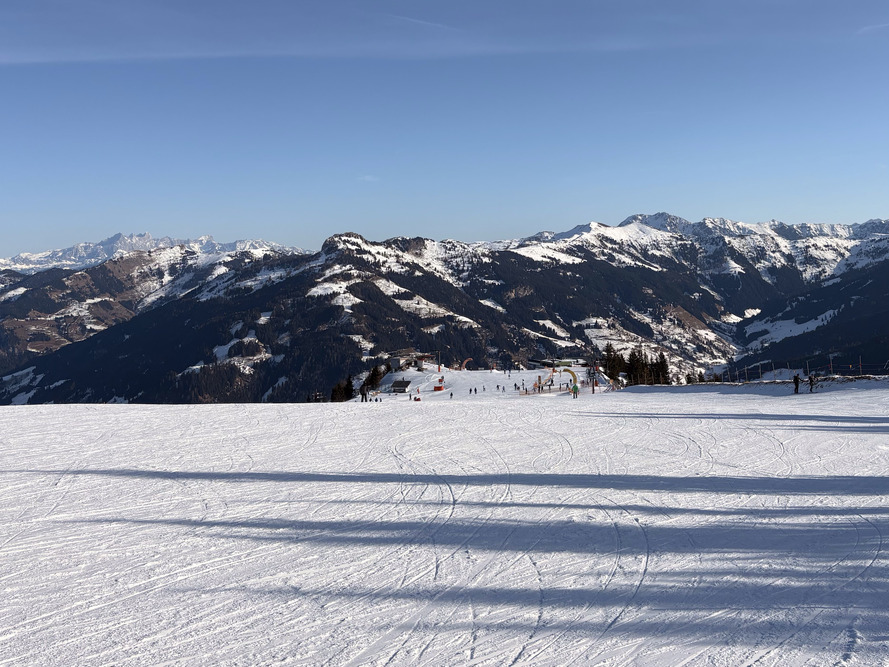 Skiën én culinair genieten in Großarltal | Waarom deze Oostenrijkse bestemming uitblinkt in wintersport en gastronomie 16 Grossarltal skipiste kreuzkogel laireiteralm ©travelsbymonique