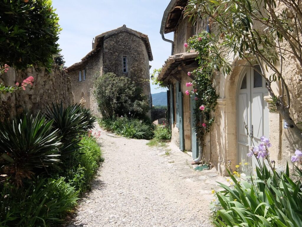 Drôme Provençale | 5 dagen langs lavendel, cultuur & tijdloze dorpen in Zuid-Frankrijk 36 Mirmande © Office de Tourisme Vallee de la Drome