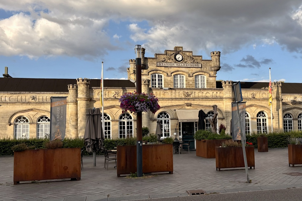 Zuid-Limburg-heuvelland-wandel4daagse-zomer-augustus-station-valkenburg-aan-de-geul