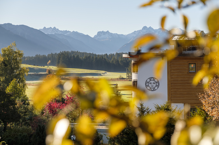 Vakantie met hond op de Sonnenalp: luxe, natuur & 1000 m² hondengeluk 6 herfst Sonnenalp Resort Allgäu vakantie met hond