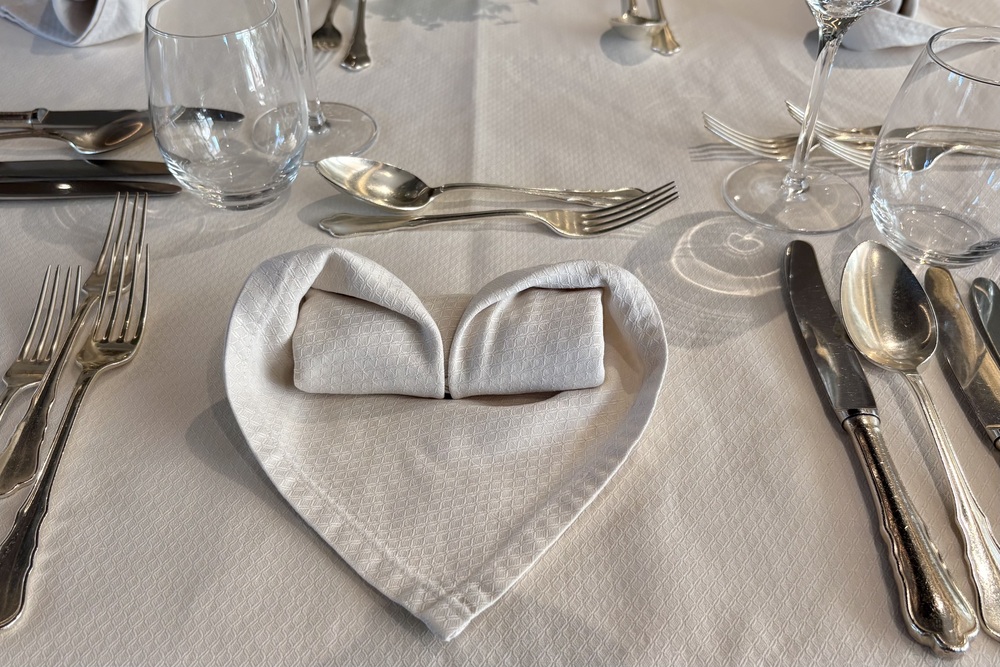 Millstätter See in de herfst | Verrassende belevenissen bij KOLLERs Hotel in Seeboden 6 gedekte tafel voor diner KOLLERs hotel Millstätter See