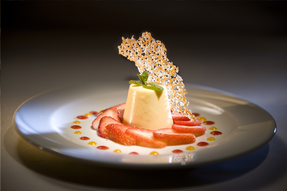 Een exclusief kijkje in de keuken bij KOLLERs aan de Millstätter See 7 Panna Cotta KOLLERs hotel Millstätter See