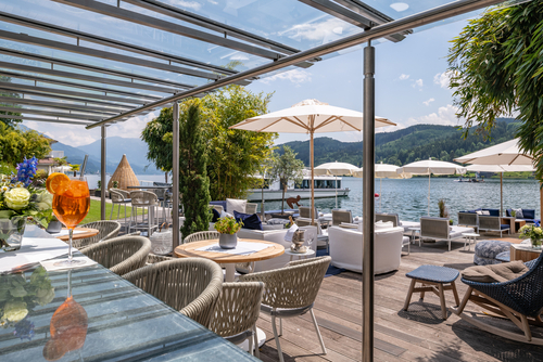 Een exclusief kijkje in de keuken bij KOLLERs aan de Millstätter See 2 Kollers terras